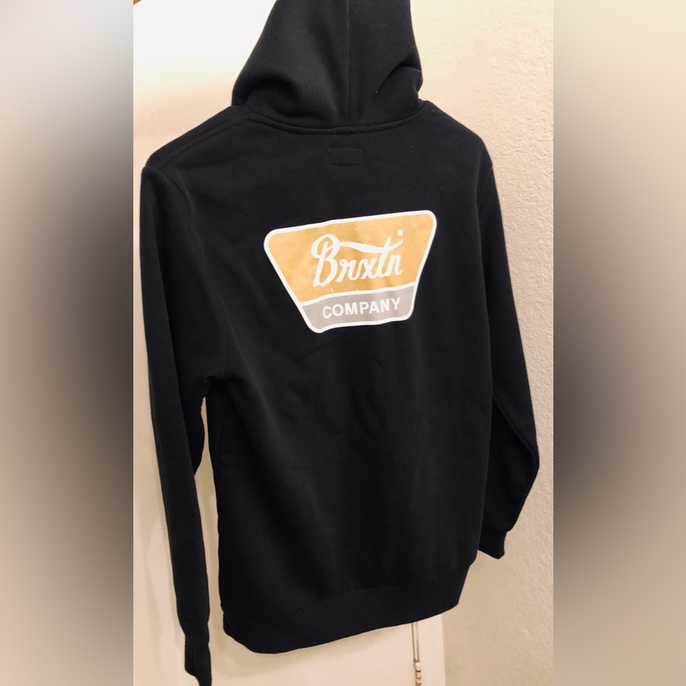 Brixton Men's Black and Gold Logo Long Sleeve Hoodie Size Small